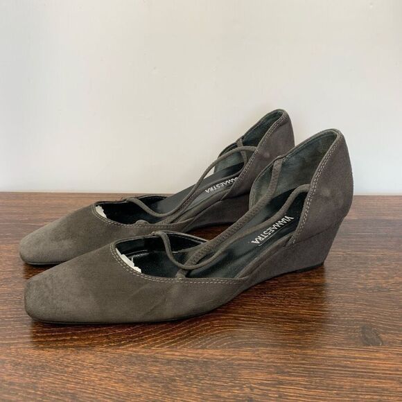 Vera Gomma Italian Gray Suede Wedge - Picture 2 of 7